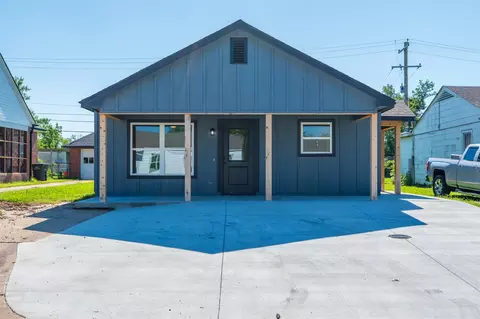 2218 S Osage Ave, Bartlesville, OK 74003