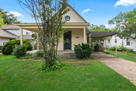 910 SE Wyandotte Ave, Bartlesville, OK 74003