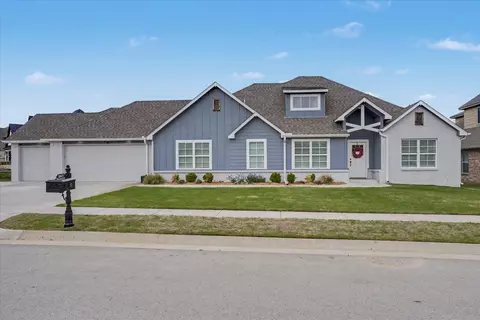 18977 E Ridgeline Rd, Catoosa, OK 74015