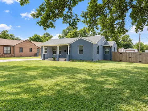Exterior - 5315 E 33rd St, Tulsa, OK 74135 photo 3 of 6