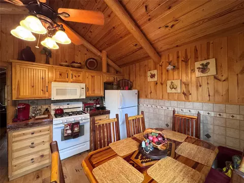 Kitchen - 932 61276 Rd, Broken Bow, OK 74728 photo 1 of 1