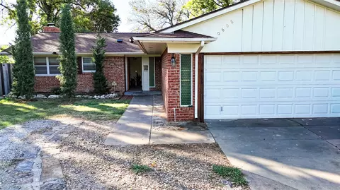Exterior - 10608 E 18th St, Tulsa, OK 74128 photo 2 of 7