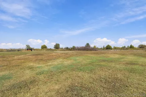 Exterior - 6115 E 106th St N, Sperry, OK 74073 photo 2 of 6
