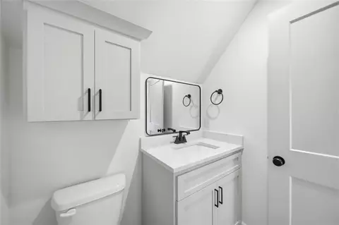 Bath - 21881 E 138th St, Broken Arrow, OK 74014 photo 7 of 7