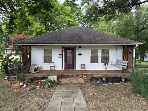 301 E Ada St, Wilburton, OK 74578
