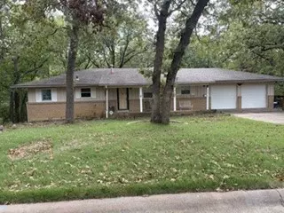 3417 Willowood Dr, Bartlesville, OK 74006