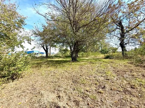 Exterior - Hide-a-way Road, Thackerville, OK 73459 photo 3 of 4