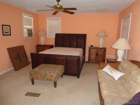 Bedroom - 87 Hickory Ln, Eufaula, OK 74432 photo 2 of 4