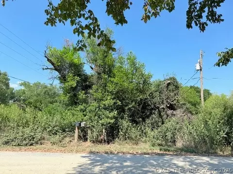 10 Trails End Ln, Cartwright, OK 74731 photo 2