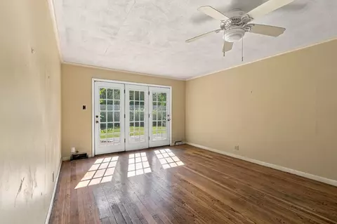 Living - 4132 E 45th St, Tulsa, OK 74135 photo 6 of 7