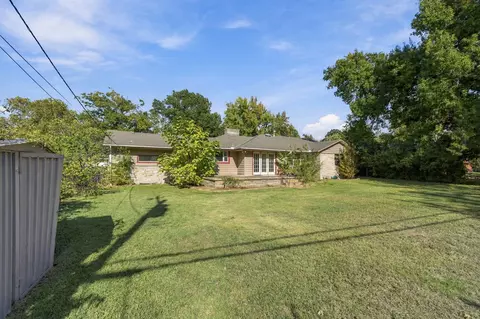 Exterior - 4132 E 45th St, Tulsa, OK 74135 photo 4 of 4