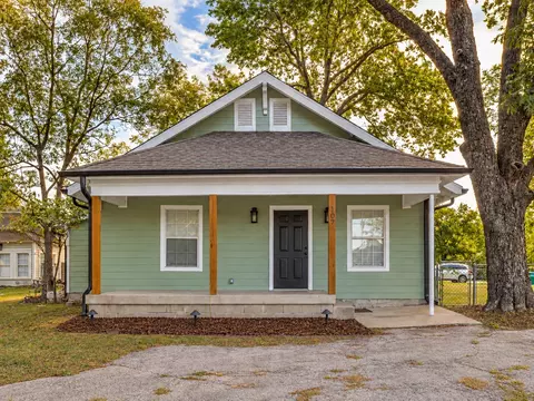 107 E Jackson Ave S, Sapulpa, OK 74066