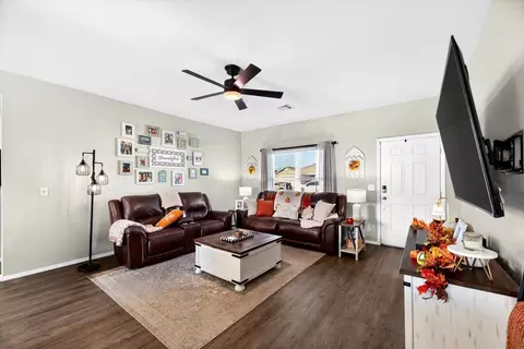 Living - 29226 E 79th Ter S, Broken Arrow, OK 74014 photo 2 of 2