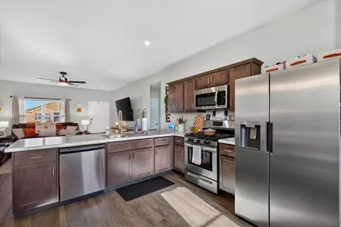 Kitchen - 29226 E 79th Ter S, Broken Arrow, OK 74014 photo 3 of 4