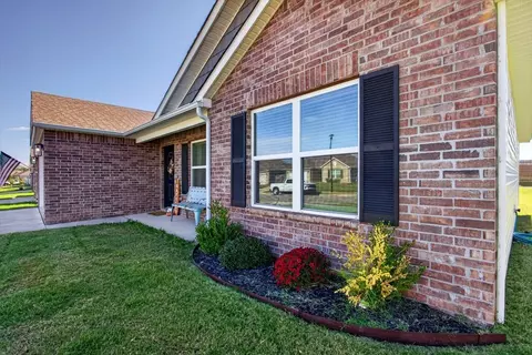 Exterior - 29226 E 79th Ter S, Broken Arrow, OK 74014 photo 10 of 19