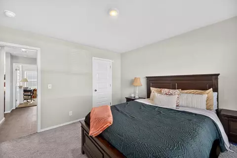 Bedroom - 29226 E 79th Ter S, Broken Arrow, OK 74014 photo 4 of 4