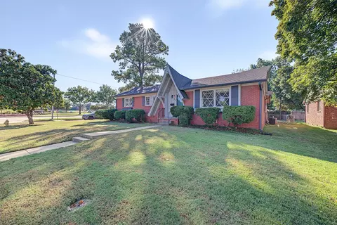 Exterior - 4662 E 58th St, Tulsa, OK 74135 photo 13 of 22