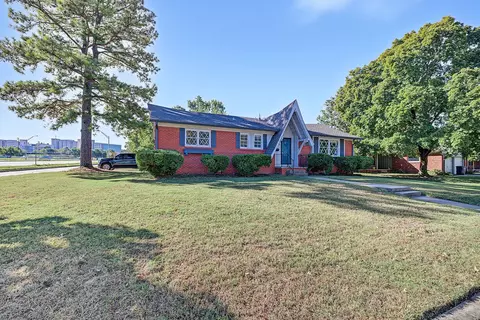 Exterior - 4662 E 58th St, Tulsa, OK 74135 photo 11 of 22