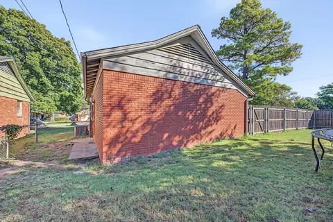 Exterior - 4662 E 58th St, Tulsa, OK 74135 photo 7 of 22