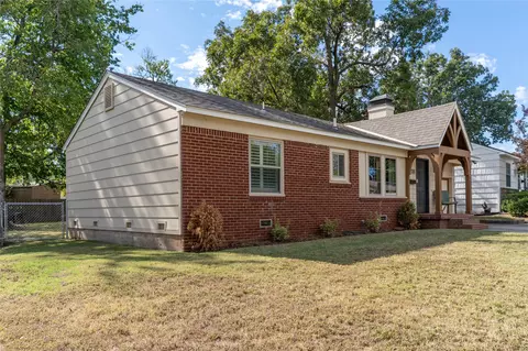 Exterior - 4136 E 34th St, Tulsa, OK 74135 photo 6 of 7