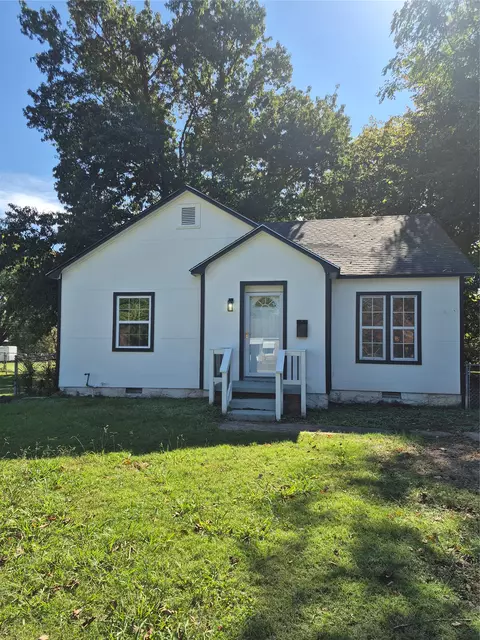 1740 W 37th Pl N, Tulsa, OK 74107