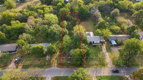 2908 N Trosper Dr, Midwest City, OK 73141