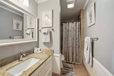 Bath - 2927 E 75th St, Tulsa, OK 74136 photo 2 of 3