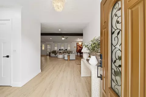 Entry Way - 2927 E 75th St, Tulsa, OK 74136 photo 1 of 3