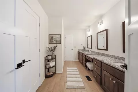 Entry Way - 2927 E 75th St, Tulsa, OK 74136 photo 3 of 3