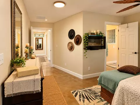Entry Way - 2481 Lodge View Rd, Eufaula, OK 74432 photo 2 of 3