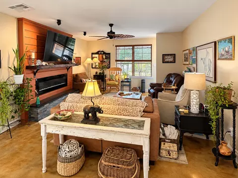 Living - 2481 Lodge View Rd, Eufaula, OK 74432 photo 1 of 5