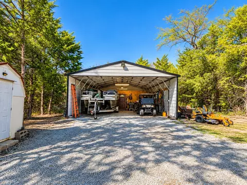 Exterior - 2481 Lodge View Rd, Eufaula, OK 74432 photo 5 of 10