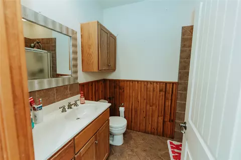 Bath - 45291 S 33800 Rd, Morrison, OK 73061 photo 4 of 4