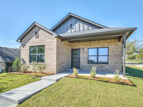 930 N Hodge St, Sapulpa, OK 74066