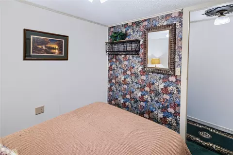Bedroom - 62000 263 Loop 13 And 14, Grove, OK 74344 photo 8 of 8