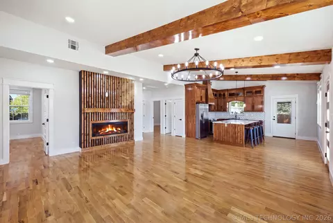 Living - 5321 Tecumseh St, Tulsa, OK 74115 photo 4 of 4