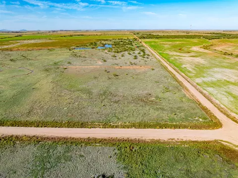 000 E 1330 Rd, Lone Wolf, OK 73655 photo 12