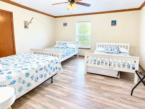 Bedroom - 109435 S 4154 Rd, Checotah, OK 74426 photo 3 of 6