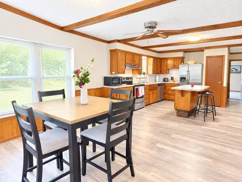 Dining - 109435 S 4154 Rd, Checotah, OK 74426 photo 2 of 3