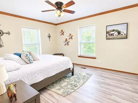 Bedroom - 109435 S 4154 Rd, Checotah, OK 74426 photo 5 of 6
