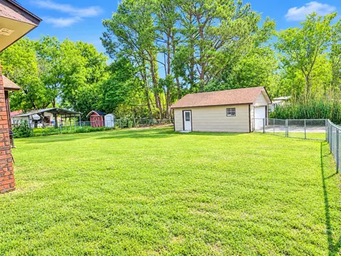 Exterior - 109435 S 4154 Rd, Checotah, OK 74426 photo 6 of 8