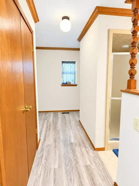 Entry Way - 109435 S 4154 Rd, Checotah, OK 74426 photo 1 of 2