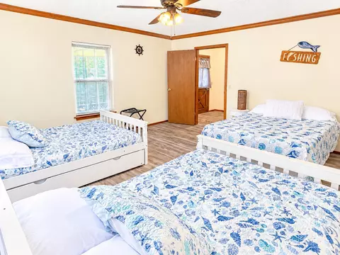 Bedroom - 109435 S 4154 Rd, Checotah, OK 74426 photo 4 of 6