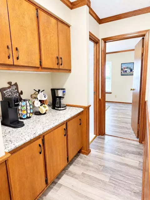 Entry Way - 109435 S 4154 Rd, Checotah, OK 74426 photo 2 of 2