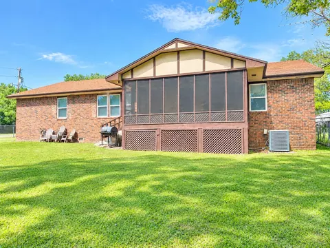 Exterior - 109435 S 4154 Rd, Checotah, OK 74426 photo 4 of 6
