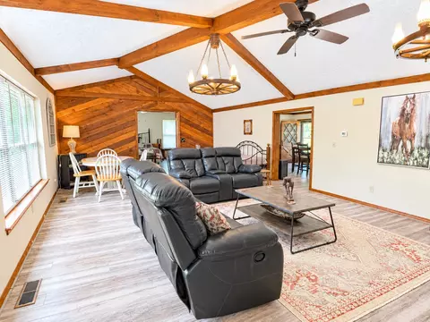 Living - 109435 S 4154 Rd, Checotah, OK 74426 photo 4 of 4