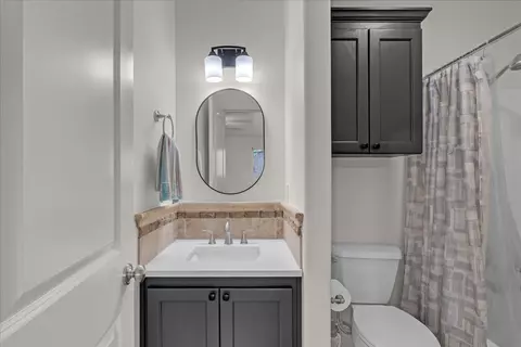 Bath - 21192 E 112th St S, Broken Arrow, OK 74014 photo 3 of 16