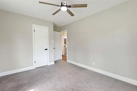 Bedroom - 907 SE 4th St, Wagoner, OK 74467 photo 4 of 5