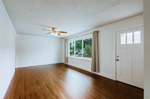 Living - 4267 E Young Pl, Tulsa, OK 74115 photo 2 of 4