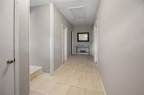 Entry Way - 34418 E 698 Rd, Wagoner, OK 74467 photo 1 of 2